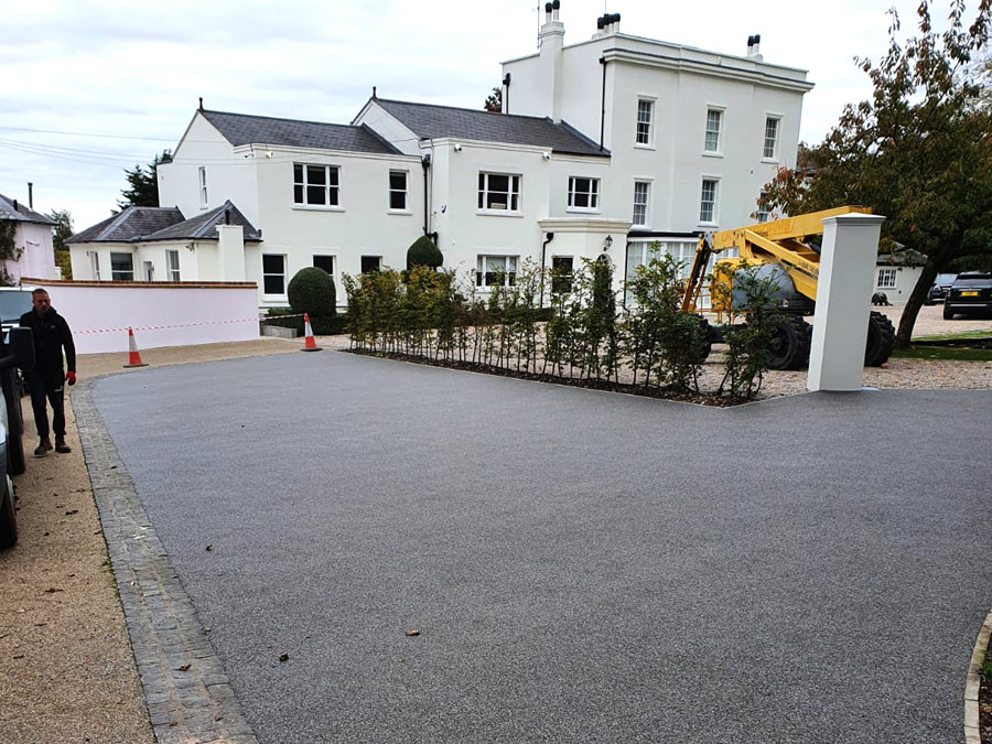 Residential Driveways - Chigwell - Essex - Bestco Surfacing